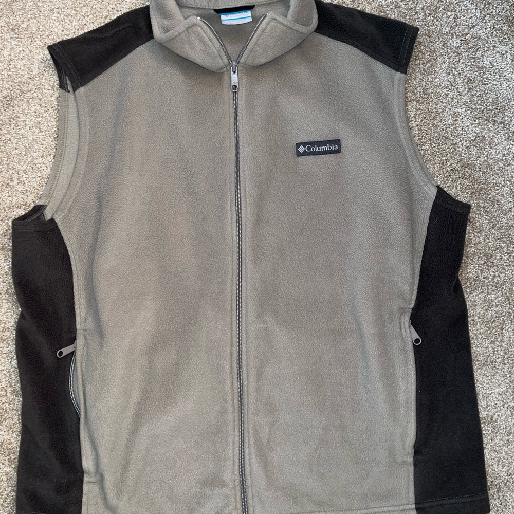 Columbia Vest Fleece Full Zip Sleeveless Gray/Black Size XL Mock‎ Neck Pockets